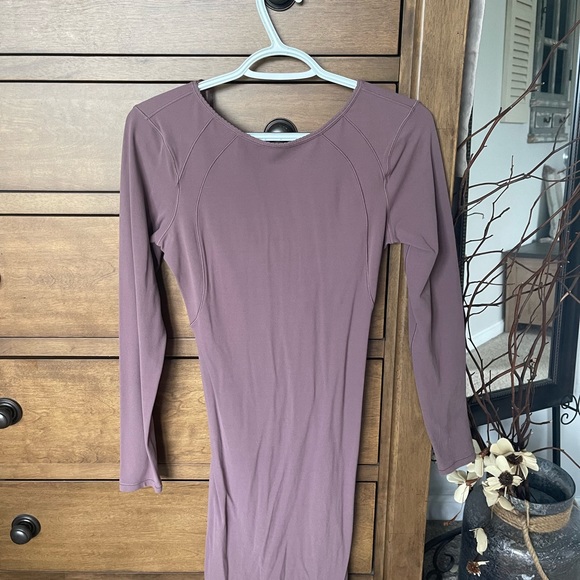 Lululemon Contour dress - Picture 5 of 5